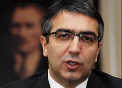 "Muhafazakârlara çatmadım"