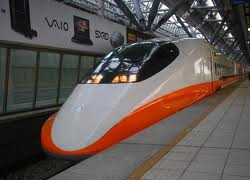 Çinlilerden "uçan tren"