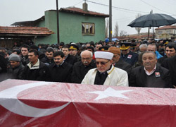 Silifkeli şehidi, yağmura rağmen binlerce kişi uğurladı