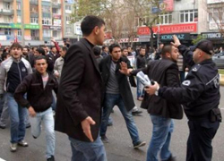 32 yıl sonra nereden çıktı bu anma?