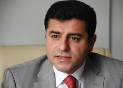 "Ne varsa düşüncemizle meydanlardayız"