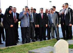 Arınç'a Yemen'de sürpriz