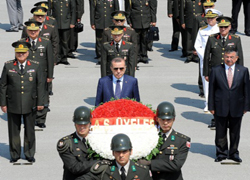 YAŞ üyeleri Erdoğan başkanlığında Anıtkabir'de