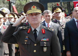 General nasıl dolandırılmış?
