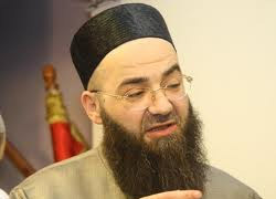'Cübbeli Ahmet' Metris'te