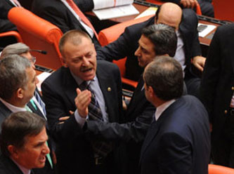 Meclis'te diktatörlük kavgası