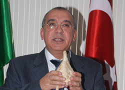 "Başbakan Ilgını görsün vazgeçer"