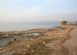 Suyu 7 metre çekilen Sapanca Gölü korkutuyor