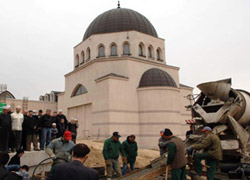 Başkent Kiev'in ilk minareli camisi açıldı