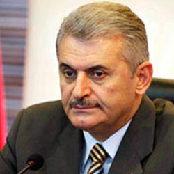 "Medya her fırsatta bize giydiriyor"