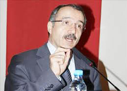 "Yaklaşık 150 bin öğretmene ihtiyacımız var"