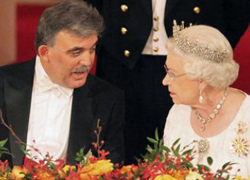 Abdullah Gül ilk kez frak giydi