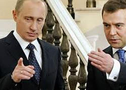 Medvedev ve Putin'in bu kış ayakları üşümeyecek