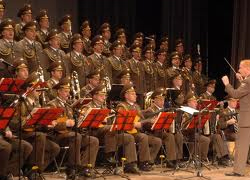 Kızıl Ordu Van için konser verdi