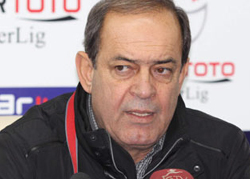 Karabükspor istifa depremiyle sarsıldı