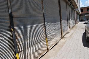 Kepenk kapattıran terör örgütüne esnaftan tepki