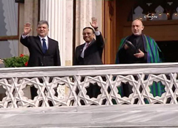 Gul direksiyona geçti