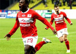 Moskova derbisinde Emenike'den 3 gol