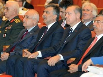 Gül, Çiçek ve Erdoğan kahvaltıda bir araya geldi