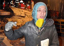 Enkazdan 3 kişi çıkarıldı