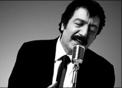 'Müslüm Baba'ya Hayranları Şarkılarıyla Destek Verdi