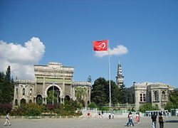 İstanbul Üniversitesi'nde gerginlik