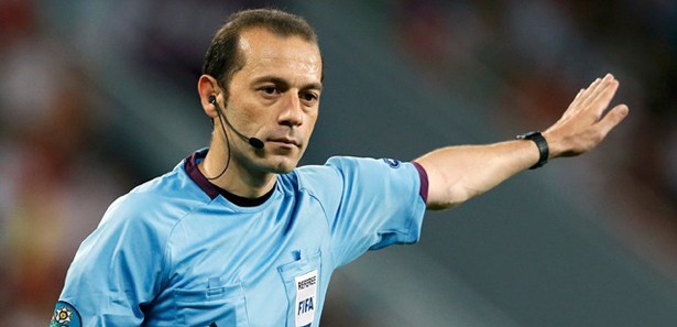 Cüneyt Çakır o pozisyon hakkında konuştu!