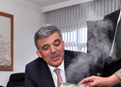 Cumhurbaşkanı Gül'ü Şaşırtan Olay