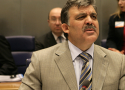 Abdullah Gül sınır bölgesinde