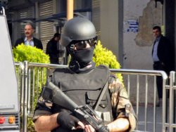 Diyarbakır'da kepenkler kapalı