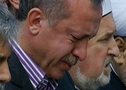 Gözyaşlarına hakim olamadı
