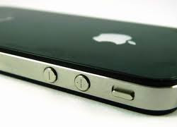 iPhone 4S Türkiye'de kaça satılacak?