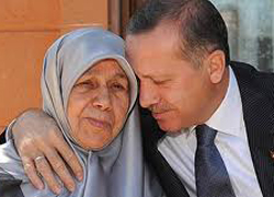 Erdoğan'ın annesinin ölüm sebebi