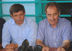 Davutoğlu ve Günay Kırım'a gitti