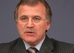 "İtibar, makamla olmaz"