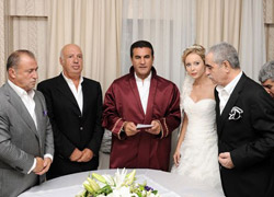 Hasta yatağında evlendi