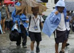 Nesat tayfunu Filipinler'i vurdu