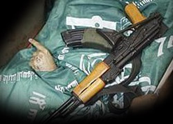 Şehit edilmesine rağmen şehadet parmağı inmedi