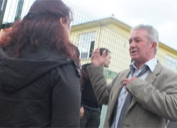 Öğretmene öğrenci dayağı
