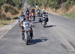 Motosikletle 400 bin kilometre...