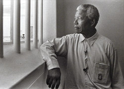 Mandela Tedavilere Cevap Veriyor