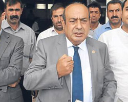 Vali tweet, polis gaz bombası atıyor