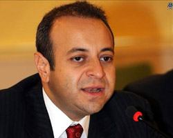 Bağış Rum siyasetçileri ayağa kaldırdı