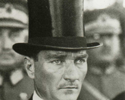 Atatürk'e dua okunur mu?