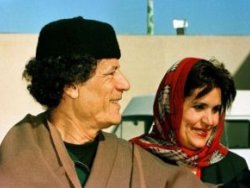 Kaddafi'nin eşi ve üç çocuğu cezayir'de