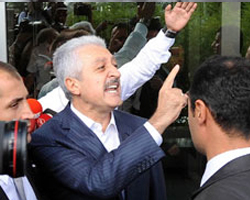 M. Ali Aydınlar'a Taraftar Tepkisi