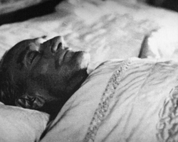 Atatürk 10 Kasım'da ölmedi İddiası