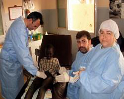 Türk doktorlar, Somali'de şifa dağıtıyor