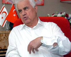 Eroğlu ile Hristofyas görüşmesinin gergin başlaması bekleniyor