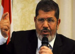Mursi'nin Danışmanı Uryan, İstifa Etti